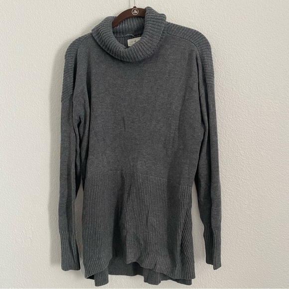 NWT Lou & Grey Women's Size Medium Gray Long Sleeve Turtleneck Sweater - Picture 1 of 5